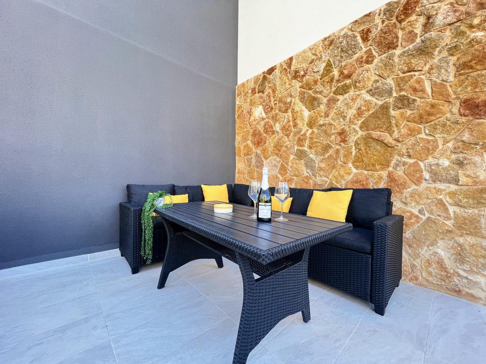 Modern Two Bedroom Ground Floor Apartment Duly7 Villamartín Exterior foto